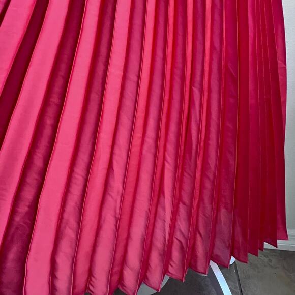 Adelyn Rae Pleated Skirt Ruched Bodice Satin Midi Dress Orange Womens Sz Medium - Picture 6 of 6